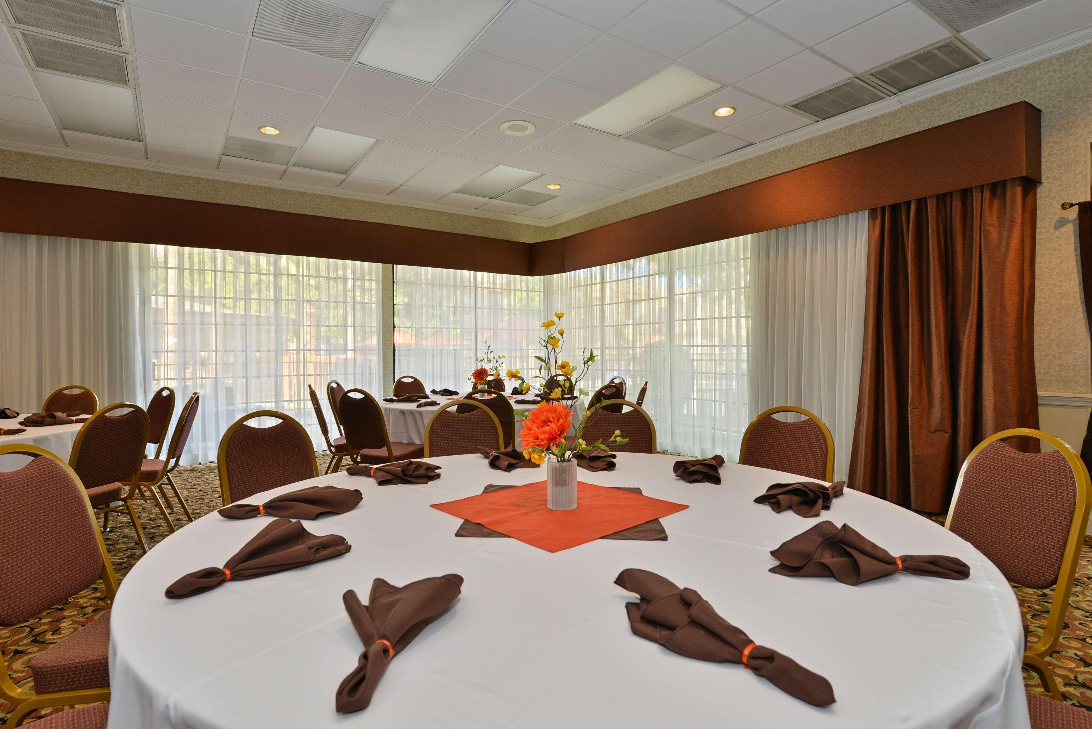 Wyndham Tucson Airport Hotel & Conference Center Exterior foto