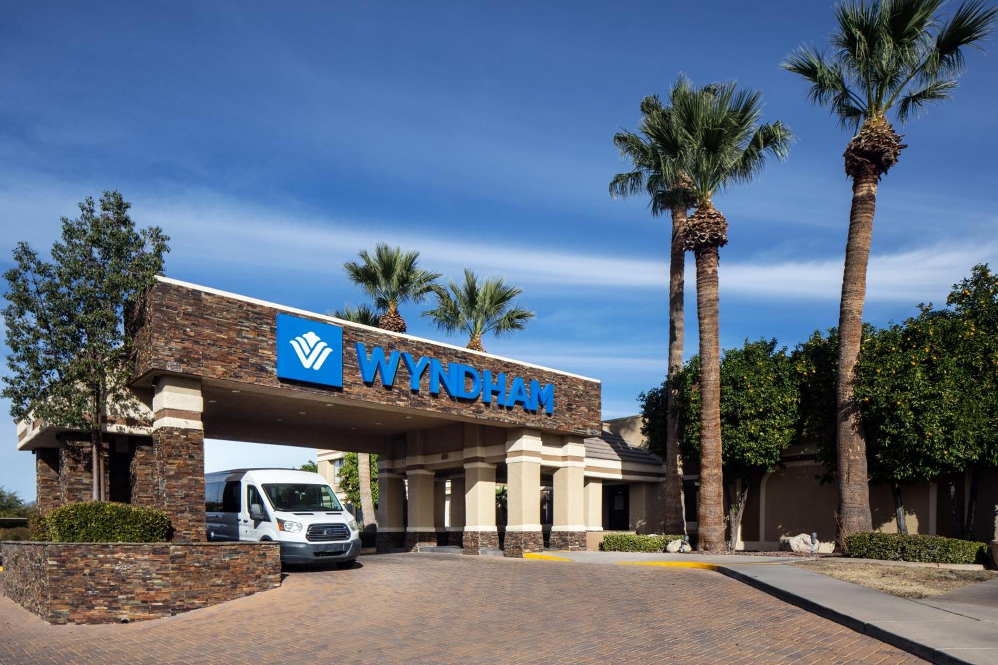 Wyndham Tucson Airport Hotel & Conference Center Exterior foto